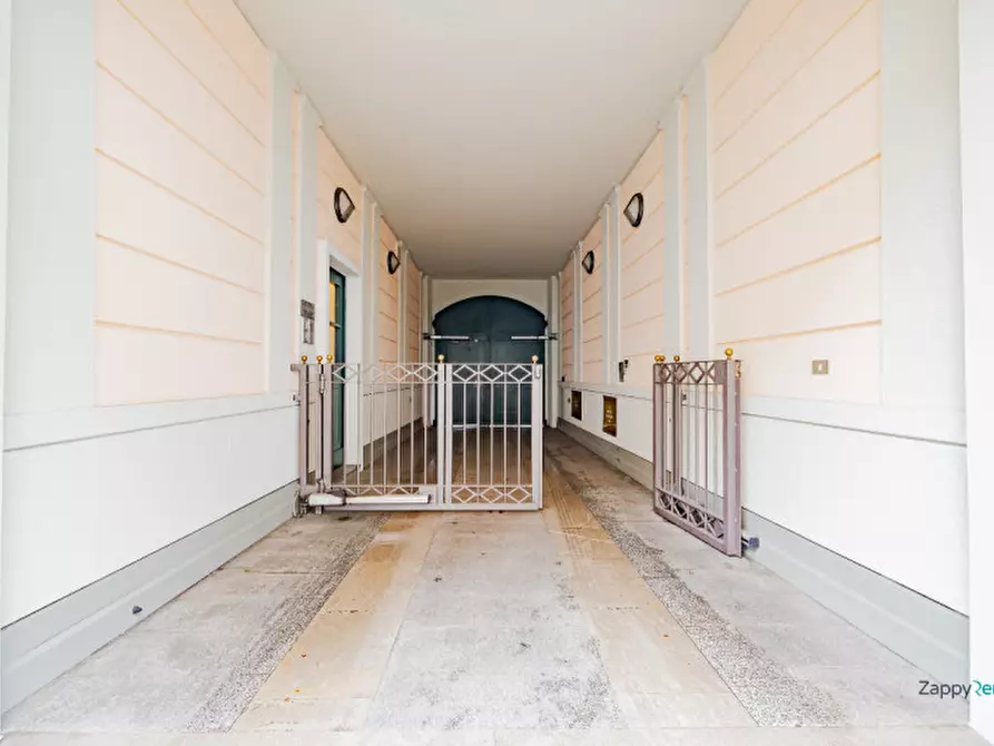 Immagine 25 di Appartamento in affitto  in Corso di Porta Romana a Milano