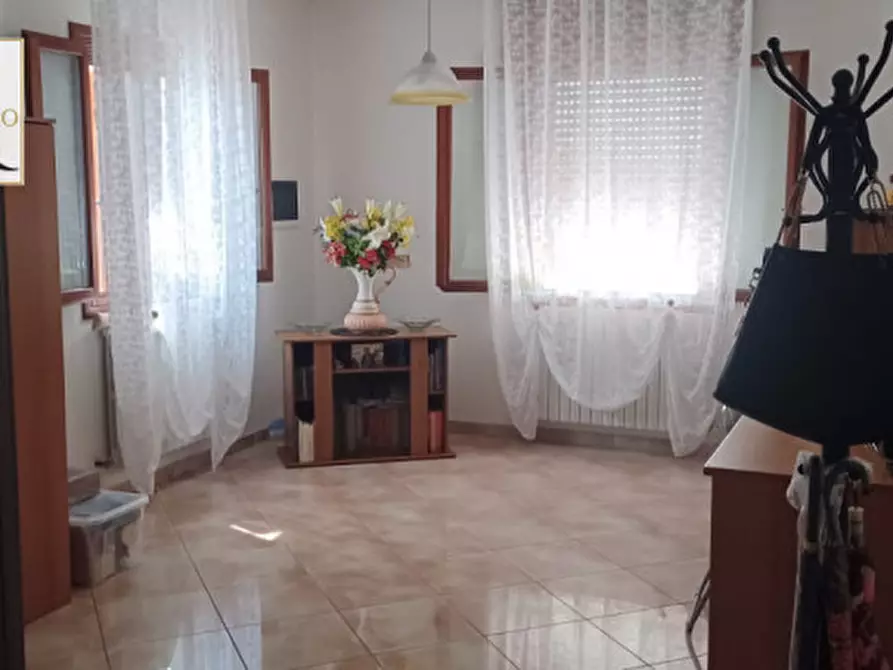 Immagine 3 di Casa bifamiliare in vendita  a Castelguglielmo