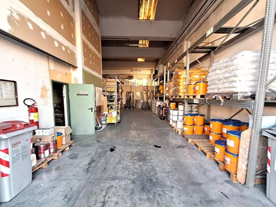 Immagine 1 di Capannone industriale in vendita  in Zona industriale Santa Maria del Piano, Urbania (PU) a Urbania