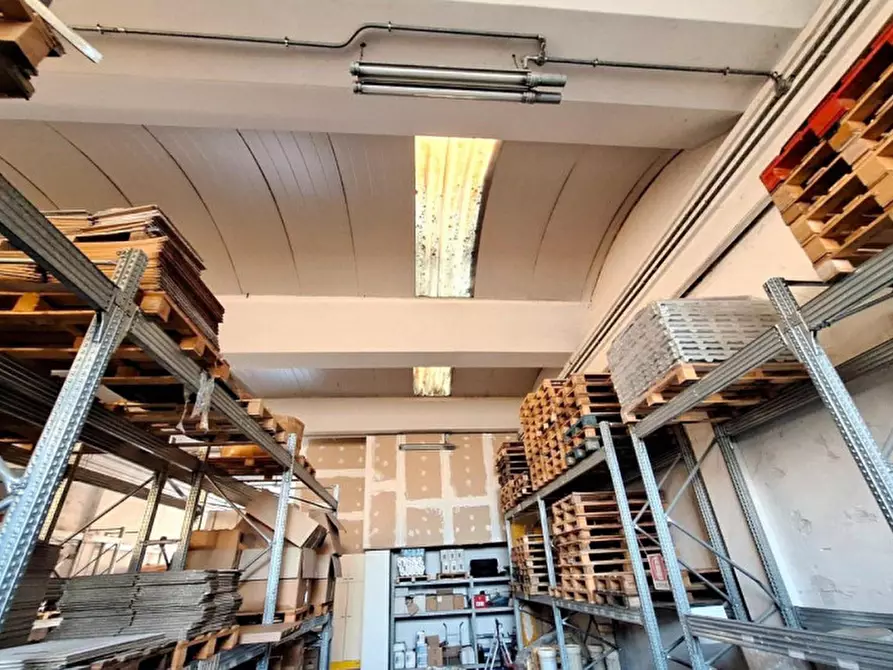 Immagine 1 di Capannone industriale in vendita  in Zona industriale Santa Maria del Piano, Urbania (PU) a Urbania