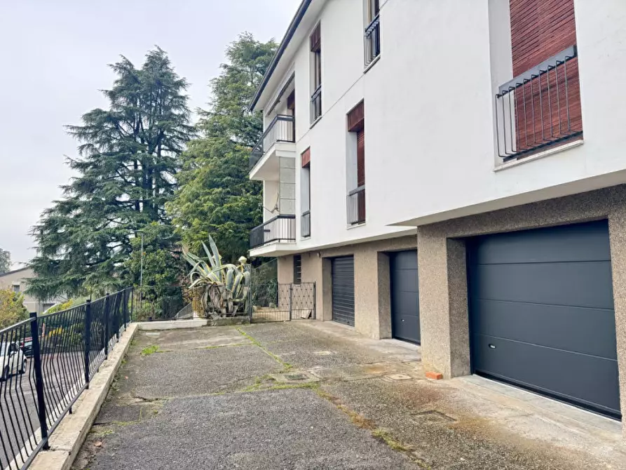 Immagine 4 di Appartamento in vendita  a Brescia