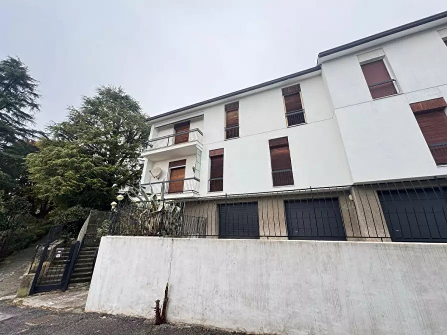 Immagine 5 di Appartamento in vendita  a Brescia