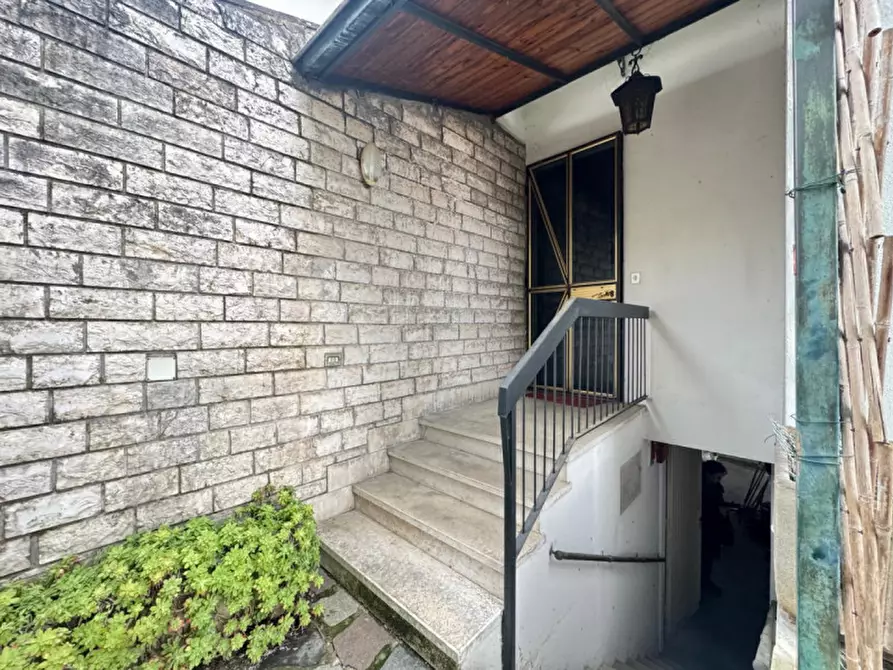 Immagine 6 di Appartamento in vendita  a Brescia