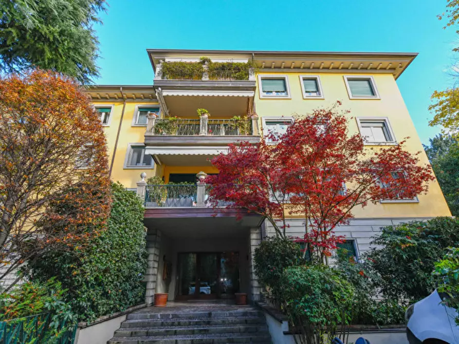 Immagine 1 di Appartamento in vendita  a Brescia