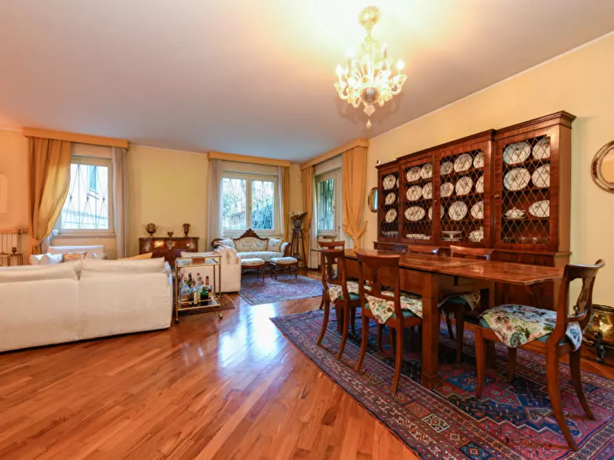 Immagine 3 di Appartamento in vendita  a Brescia