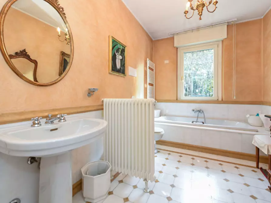 Immagine 11 di Appartamento in vendita  a Brescia