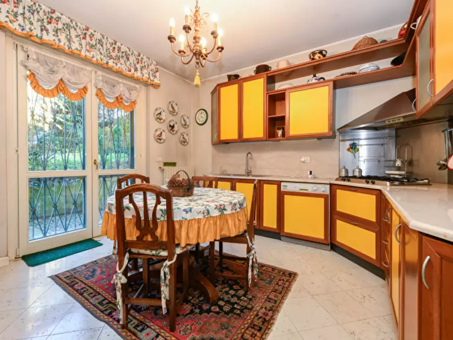 Immagine 15 di Appartamento in vendita  a Brescia