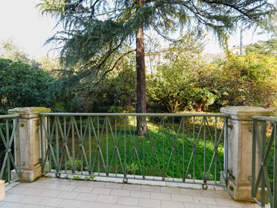 Immagine 38 di Appartamento in vendita  a Brescia