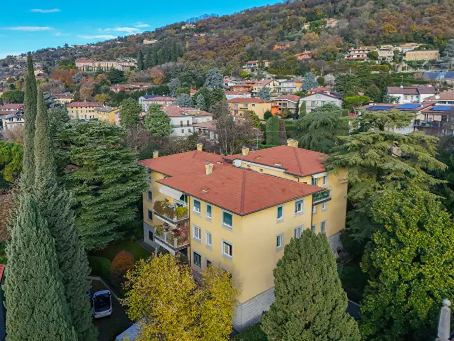 Immagine 50 di Appartamento in vendita  a Brescia