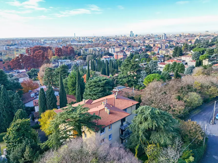 Immagine 52 di Appartamento in vendita  a Brescia