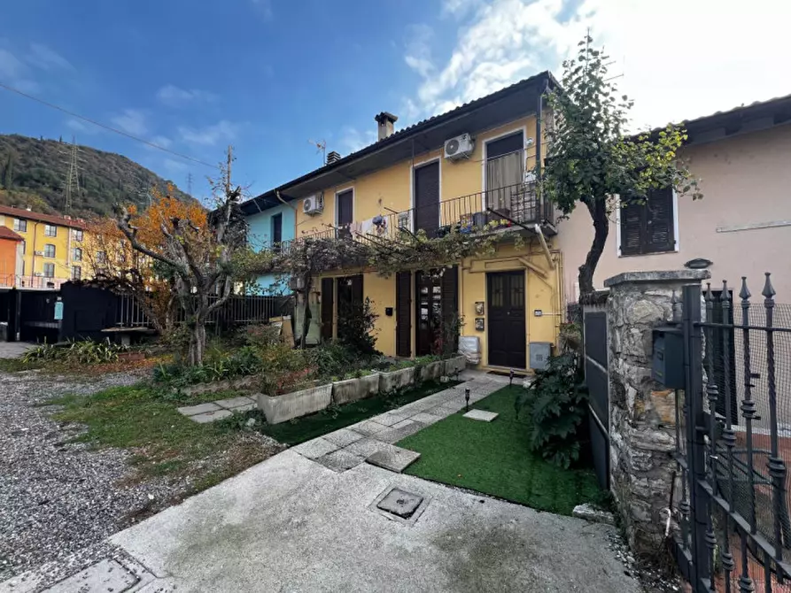 Immagine 2 di Attico in vendita  a Brescia