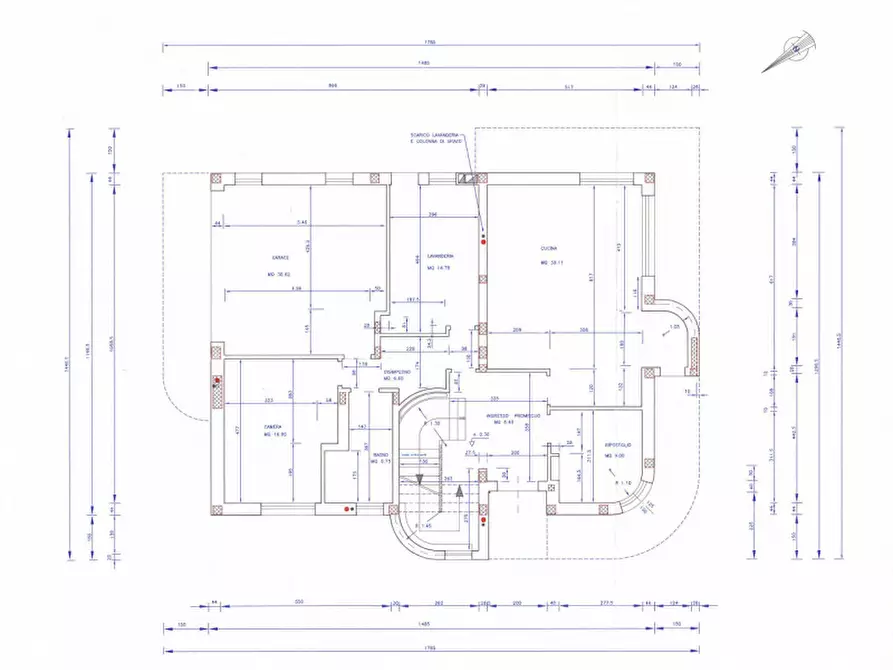 Immagine 44 di Villa in vendita  in Via Gabriele D'Annunzio a Due Carrare