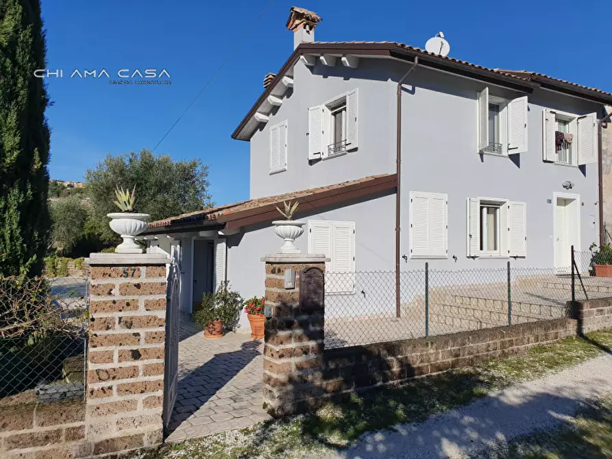 Immagine 7 di Casa indipendente in vendita  in Località Roncosambaccio a Fano