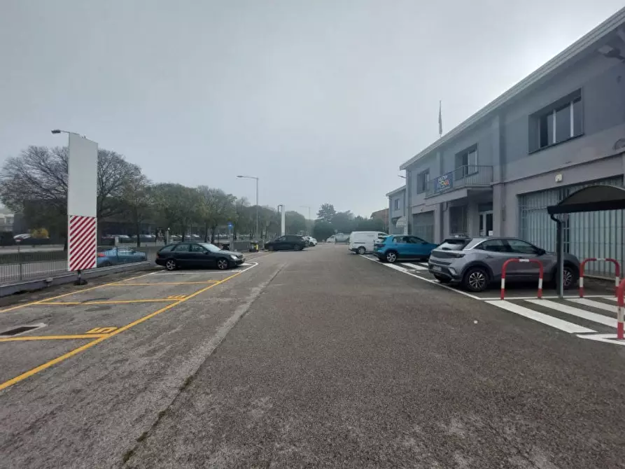 Immagine 15 di Capannone industriale in vendita  in Via Veneziani, 44124 Ferrara FE, Italia a Ferrara