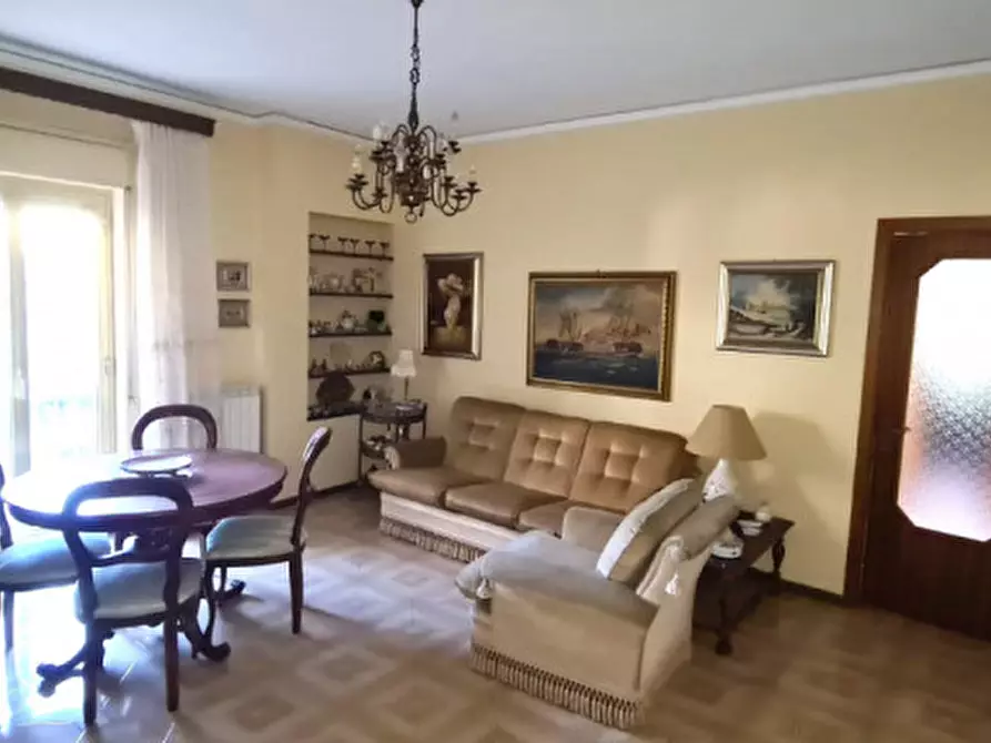 Immagine 2 di Appartamento in vendita  in Via Mario Rapisardi a Aci Castello