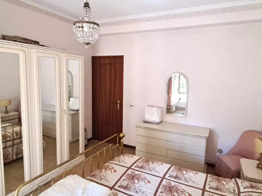 Immagine 6 di Appartamento in vendita  in Via Mario Rapisardi a Aci Castello