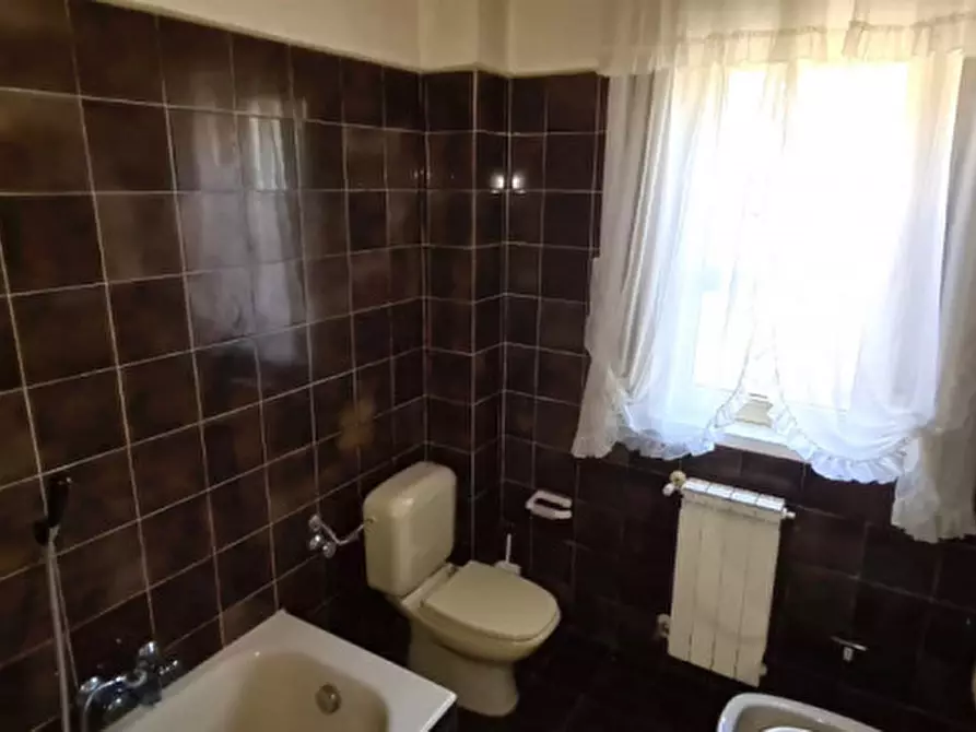 Immagine 9 di Appartamento in vendita  in Via Mario Rapisardi a Aci Castello