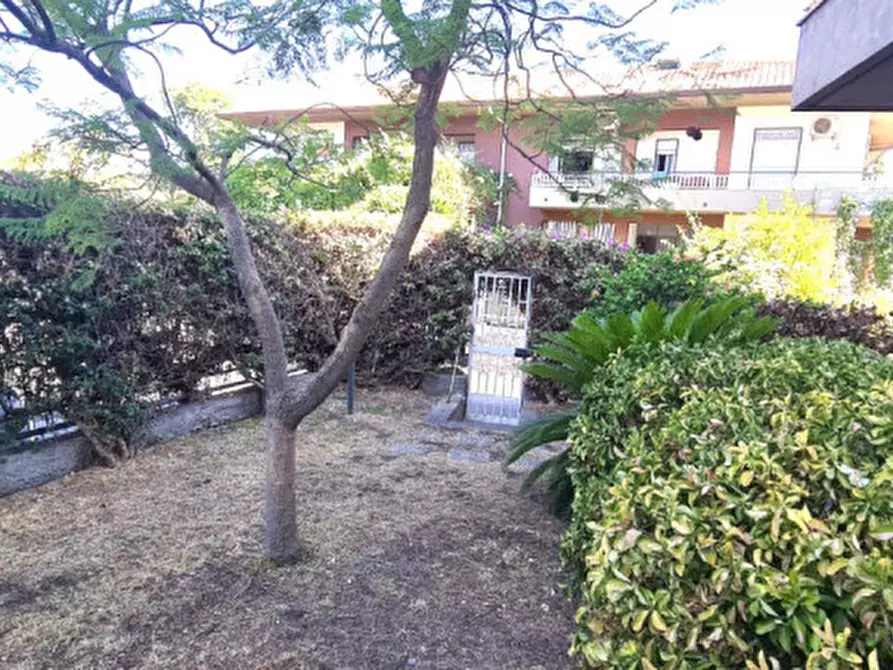 Immagine 18 di Appartamento in vendita  in Via Mario Rapisardi a Aci Castello