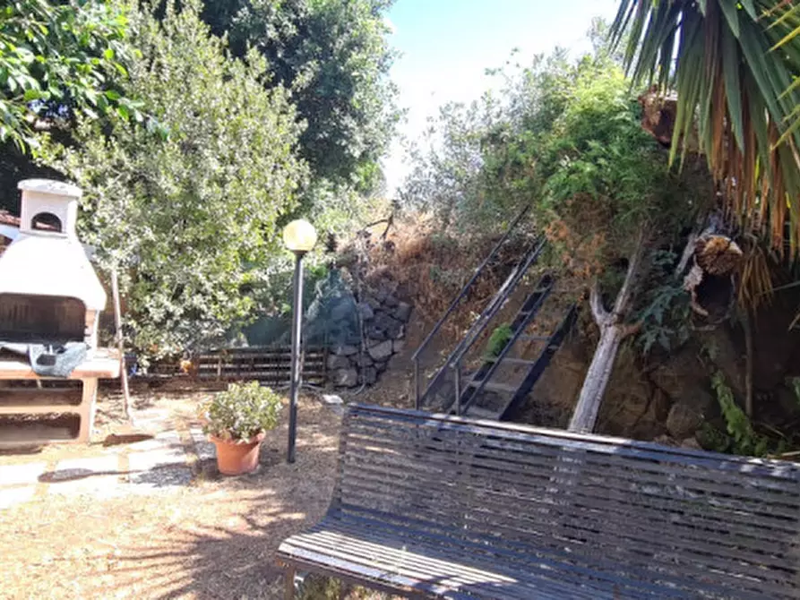 Immagine 19 di Appartamento in vendita  in Via Mario Rapisardi a Aci Castello