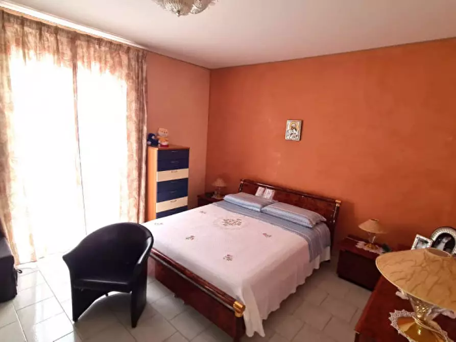 Immagine 18 di Villa in vendita  in Via Volturno a Mascalucia