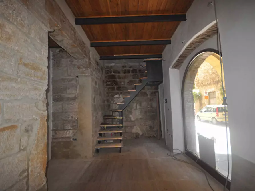 Immagine 7 di Negozio in affitto  in Via Terenzio Varrone, 146 a Rieti