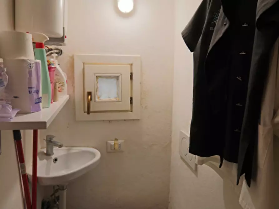 Immagine 16 di Negozio in affitto  in Via Terenzio Varrone, 146 a Rieti