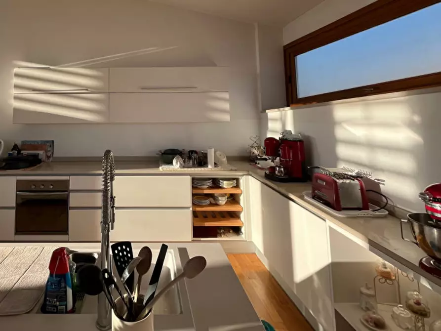 Immagine 10 di Attico in vendita  in Viale Verona a Vicenza