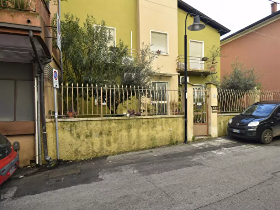 Immagine 2 di Villetta a schiera in vendita  in vicolo padri 9 a Bussolengo