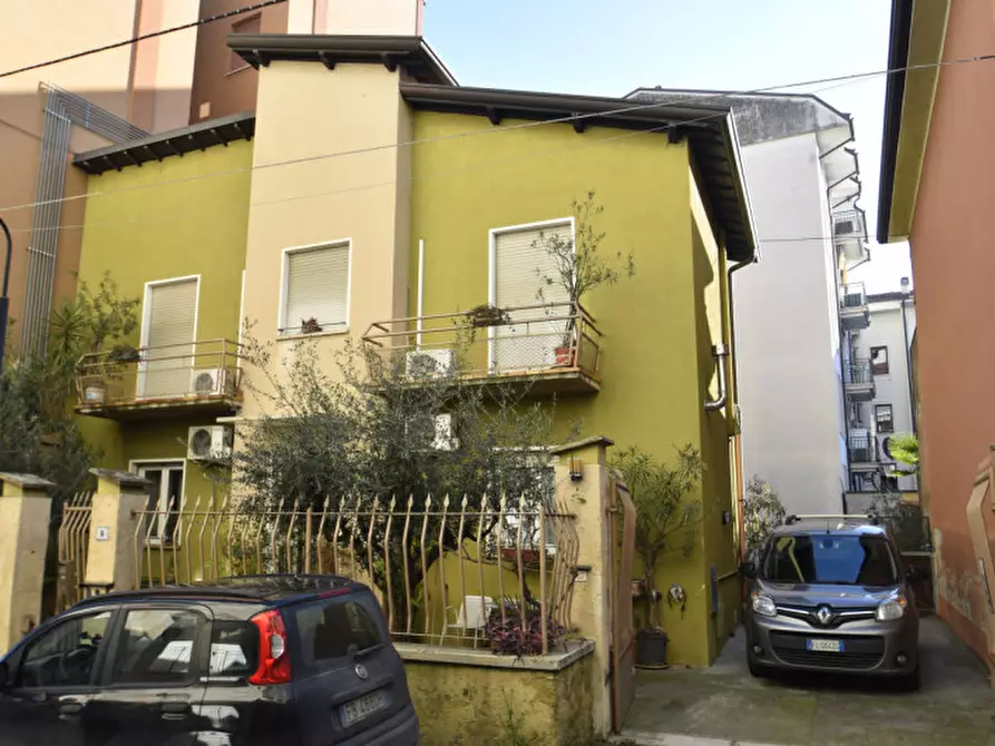 Immagine 4 di Villetta a schiera in vendita  in vicolo padri 9 a Bussolengo