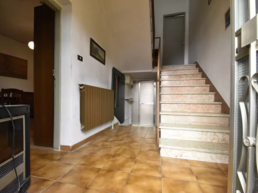 Immagine 7 di Villetta a schiera in vendita  in vicolo padri 9 a Bussolengo