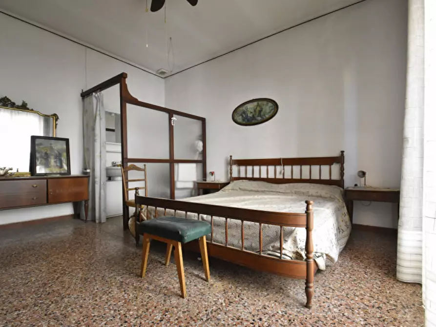 Immagine 26 di Villetta a schiera in vendita  in vicolo padri 9 a Bussolengo