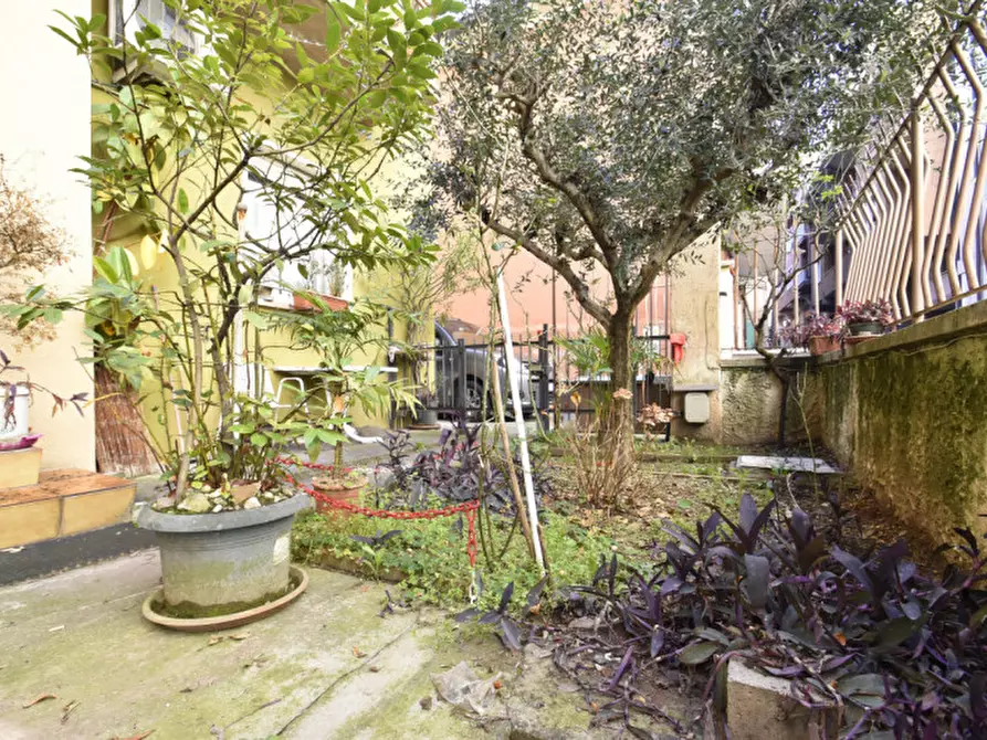 Immagine 48 di Villetta a schiera in vendita  in vicolo padri 9 a Bussolengo