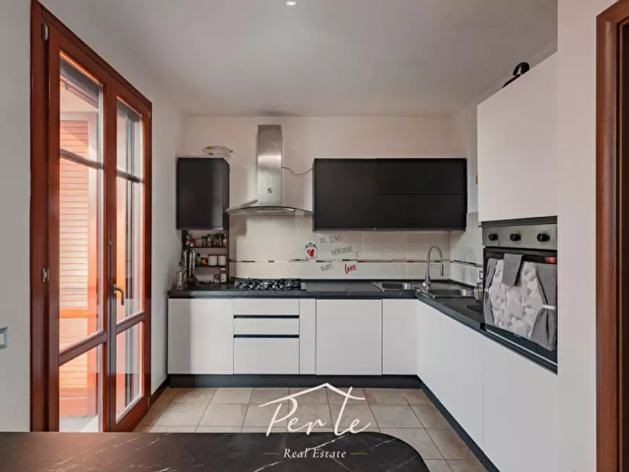 Immagine 9 di Villetta a schiera in vendita  in Via Grecia 42 a Curtatone