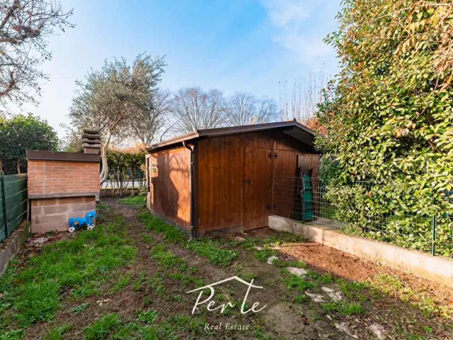 Immagine 26 di Villetta a schiera in vendita  in Via Grecia 42 a Curtatone