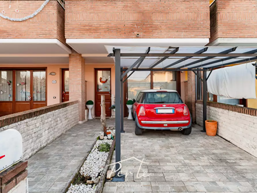 Immagine 28 di Villetta a schiera in vendita  in Via Grecia 42 a Curtatone