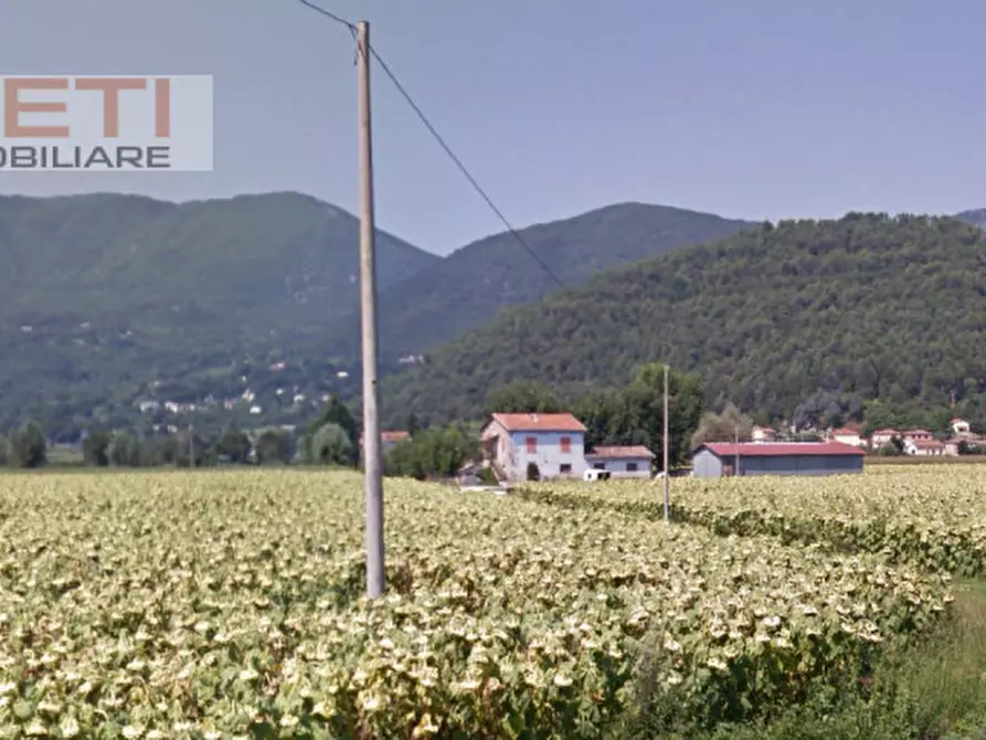 Immagine 3 di Rustico / casale in vendita  in Via Montisola, 69 a Contigliano