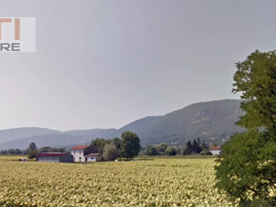 Immagine 4 di Rustico / casale in vendita  in Via Montisola, 69 a Contigliano