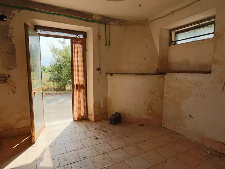 Immagine 11 di Rustico / casale in vendita  in Via Montisola, 69 a Contigliano
