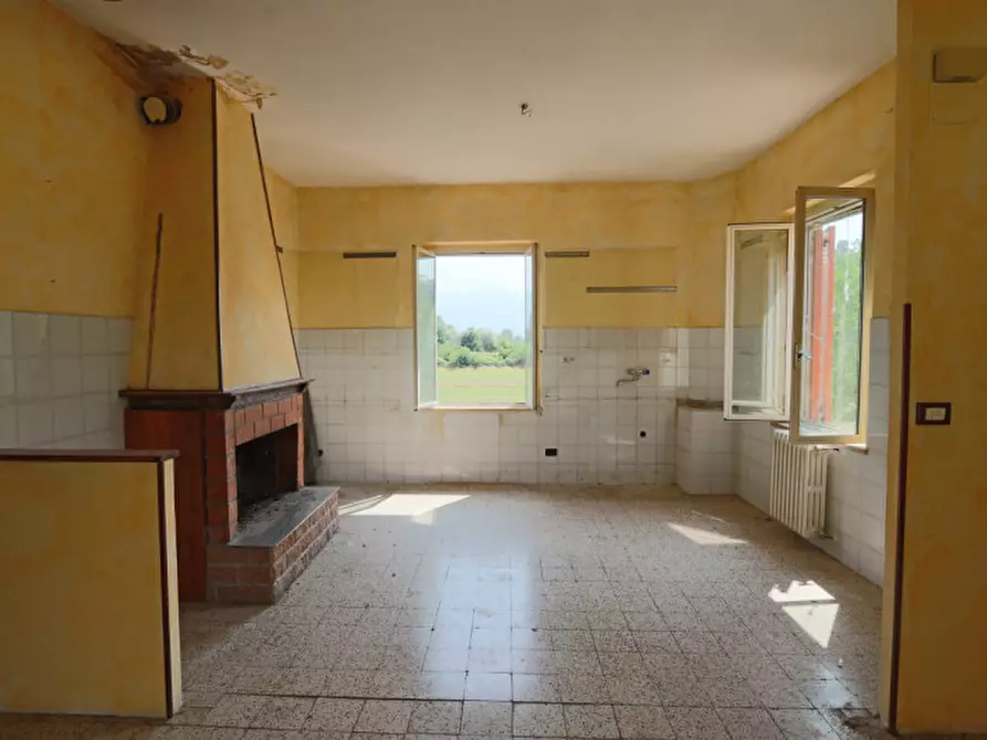 Immagine 13 di Rustico / casale in vendita  in Via Montisola, 69 a Contigliano