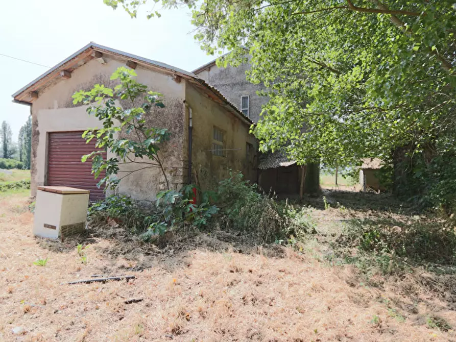 Immagine 27 di Rustico / casale in vendita  in Via Montisola, 69 a Contigliano