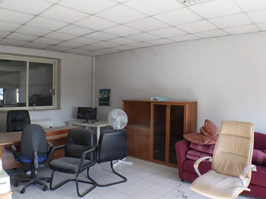 Immagine 21 di Capannone industriale in affitto  in Traversa Prima di Via Benito Graziani a Rieti