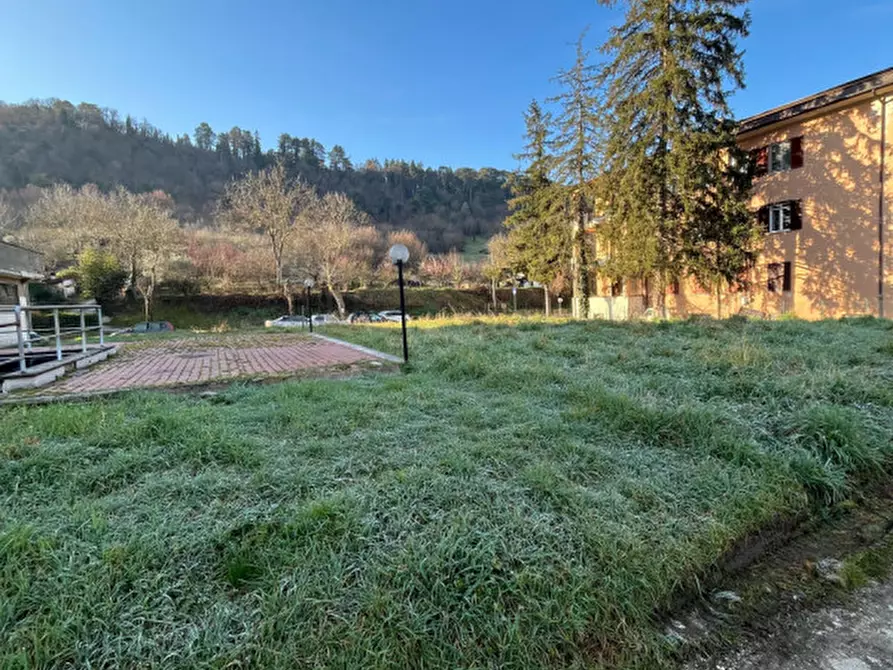 Immagine 3 di Terreno in vendita  in Via Salaria per L'Aquila a Rieti