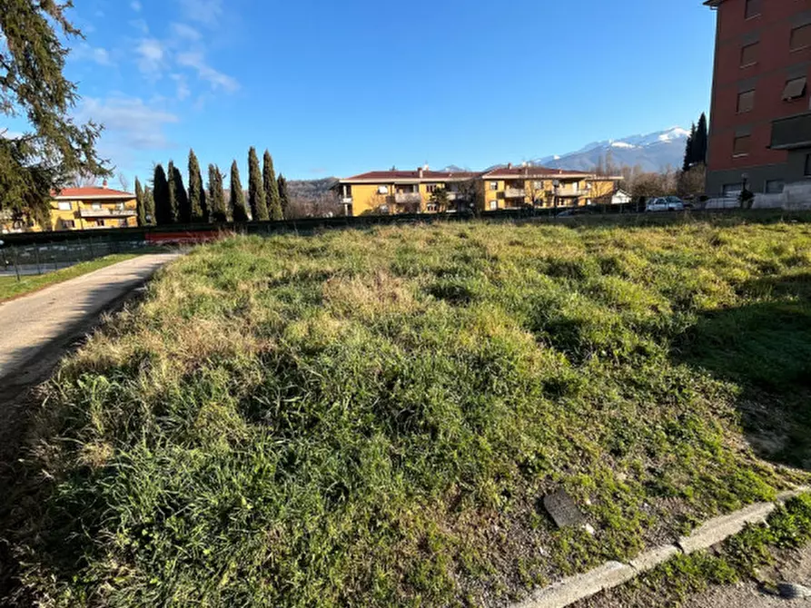 Immagine 5 di Terreno in vendita  in Via Salaria per L'Aquila a Rieti