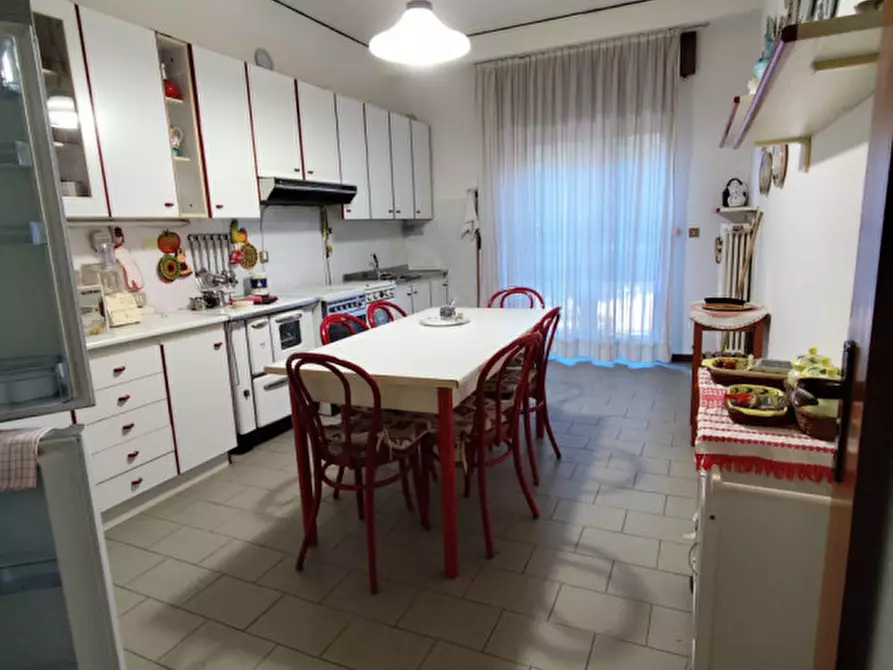 Immagine 5 di Appartamento in vendita  a Vicenza