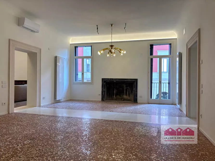 Immagine 9 di Appartamento in vendita  in Contra' Giuseppe Garibaldi a Vicenza