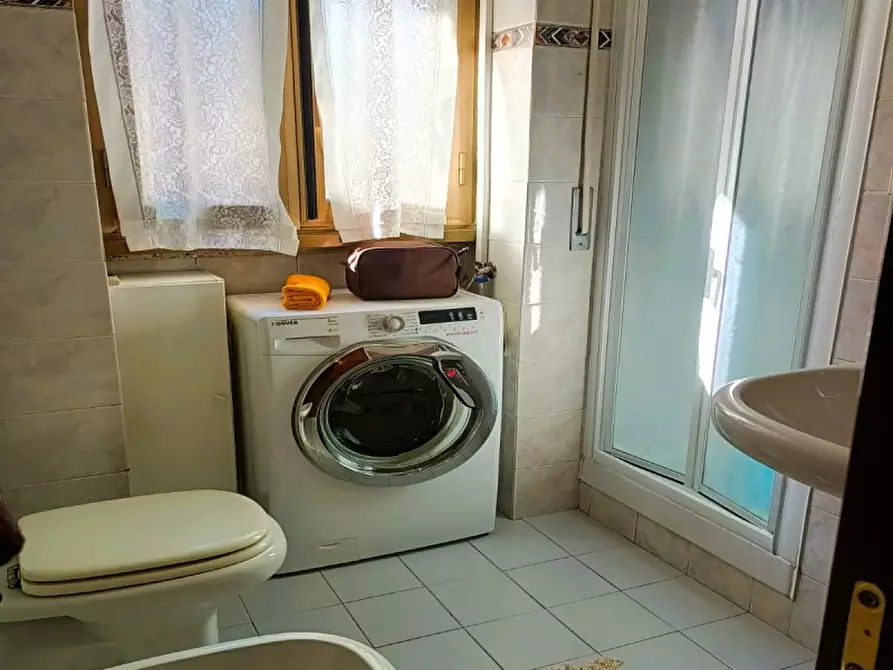 Immagine 17 di Appartamento in affitto  in Via degli Adimari a Roma