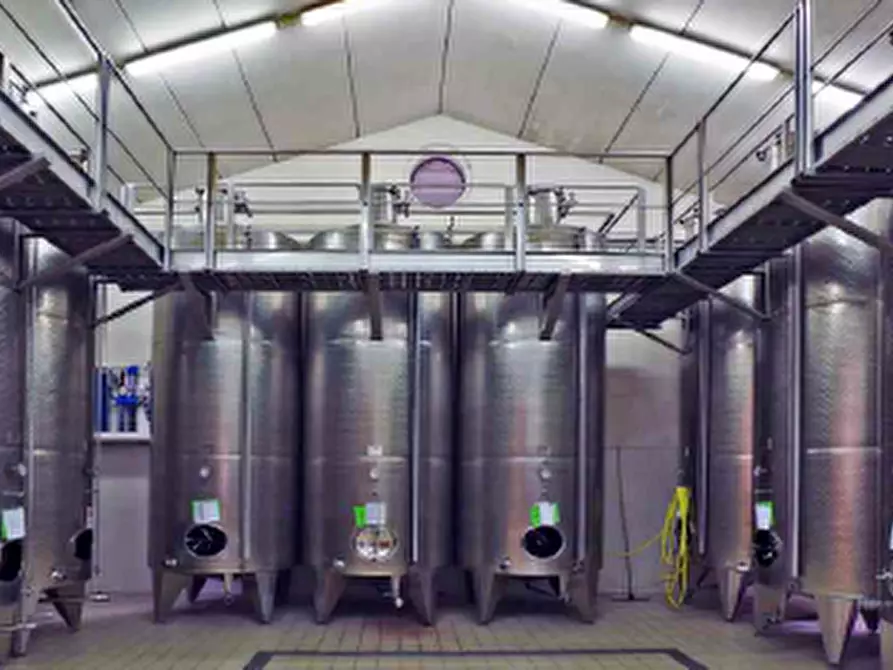 Immagine 8 di Attività commerciale in vendita  in Via Malintrada, 13 a Gorgo Al Monticano