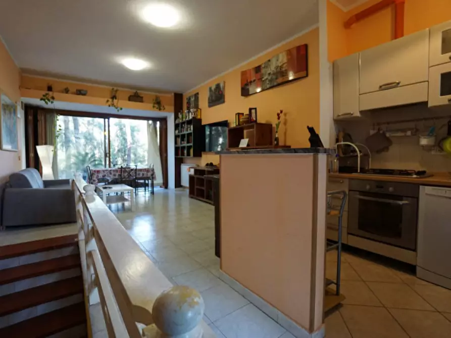 Immagine 5 di Appartamento in affitto  in VIALE KENNEDY 11/A ESP 1 a Viareggio