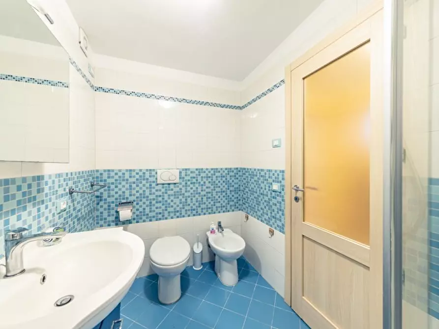 Immagine 20 di Appartamento in affitto  in VIALE KENNEDY 11/A ESP 1 a Viareggio