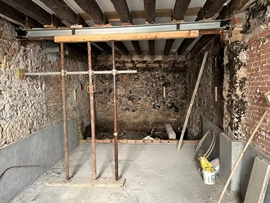 Immagine 3 di Laboratorio in vendita  in Sestiere Castello, 2610 a Venezia